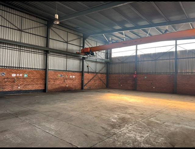 1,057M² WAREHOUSE TO LET IN PRETORIA WEST